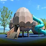 Vizparti Gyermekbarat Teljesen Felujitott Apartman, Orzoett, Sajat Strand, Parkolo, Etterem * Balatonfenyves