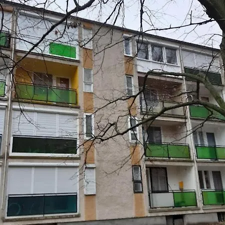 Vizparti Gyermekbarat Teljesen Felujitott Apartman, Orzoett, Sajat Strand, Parkolo, Etterem * בלטונפנבש